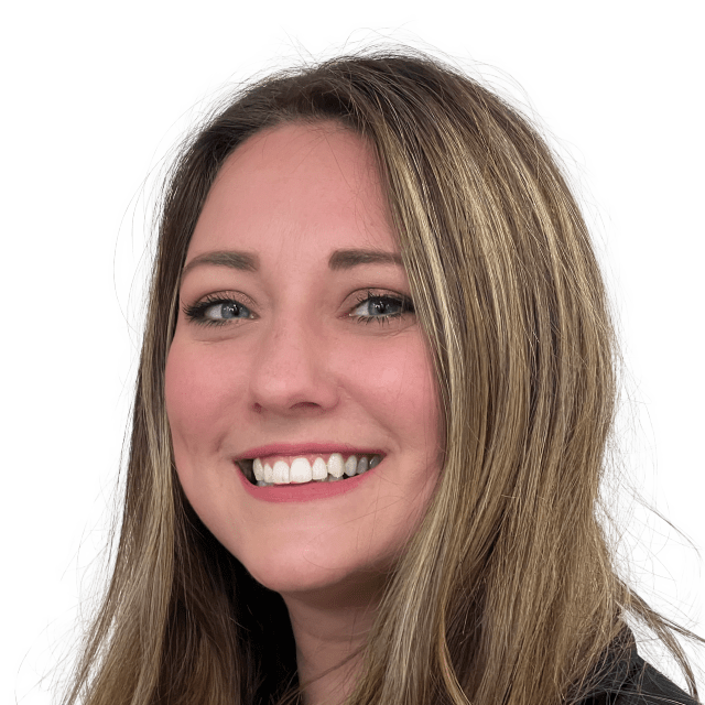 Head shot of Samantha McNeilly