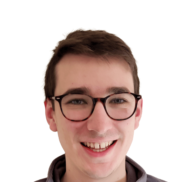 Head shot of Gavin Henderson