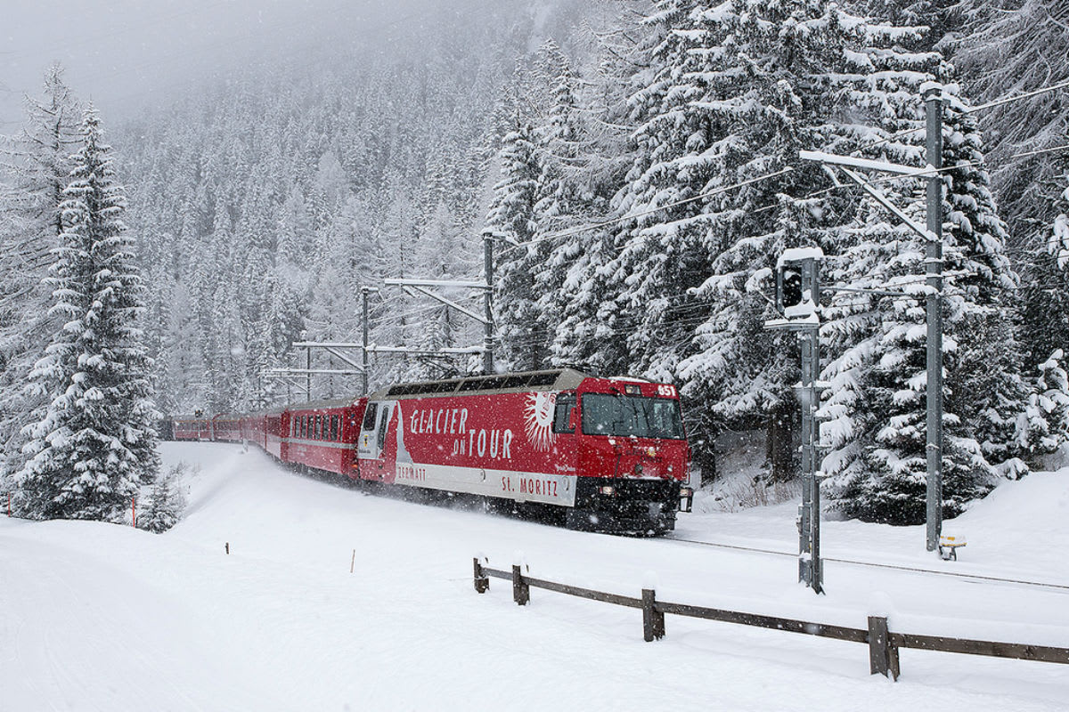 Mit der RhB zum Spenglercup und zur Tour de Ski 