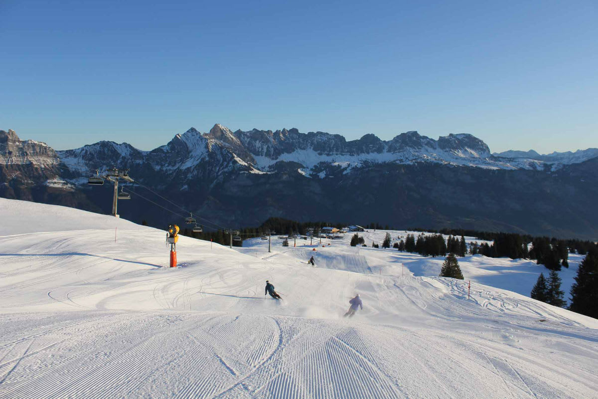 Andermatt UR - Schutzmassnahmen für die Eröffnung des Winterbetriebs