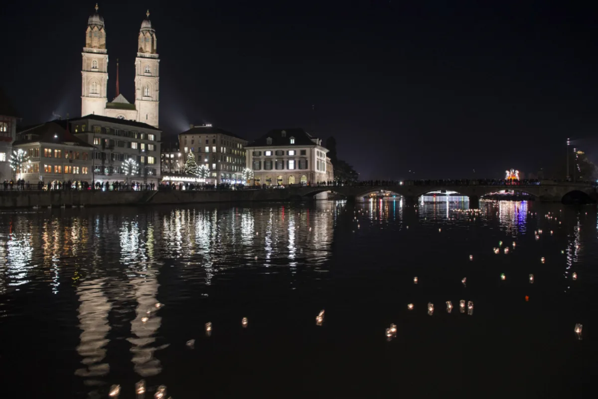 Zürcher Lichterschwimmen als Dank