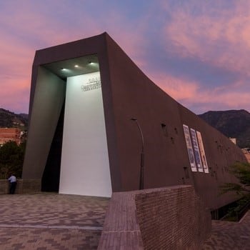 Casa de la Memoria Museum / Juan David Botero