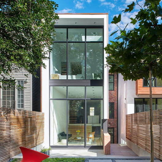 `House Renovation 1662 / Robert M. Gurney Architect