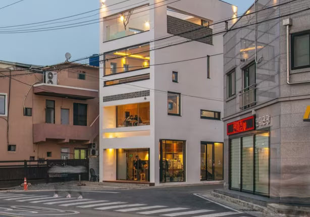 Roffi, a Small Cafe