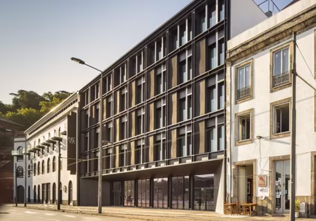 Hotel Neya Porto / pk Arquitetos + Colectivo ODD
