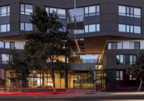 400 Grove