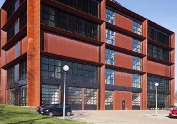 Centre for Innovation and Advanced Technologies / AMC Andrzej M. Choldzynski