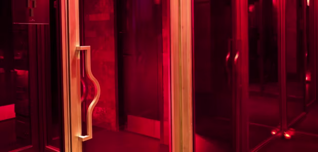 Innovative Custom Glass Solutions