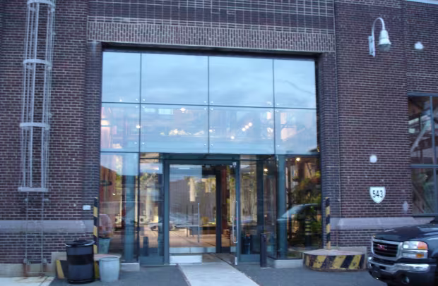Custom Architectural Glass Solutions