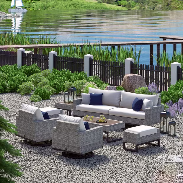 Seamless Indoor-Outdoor Living