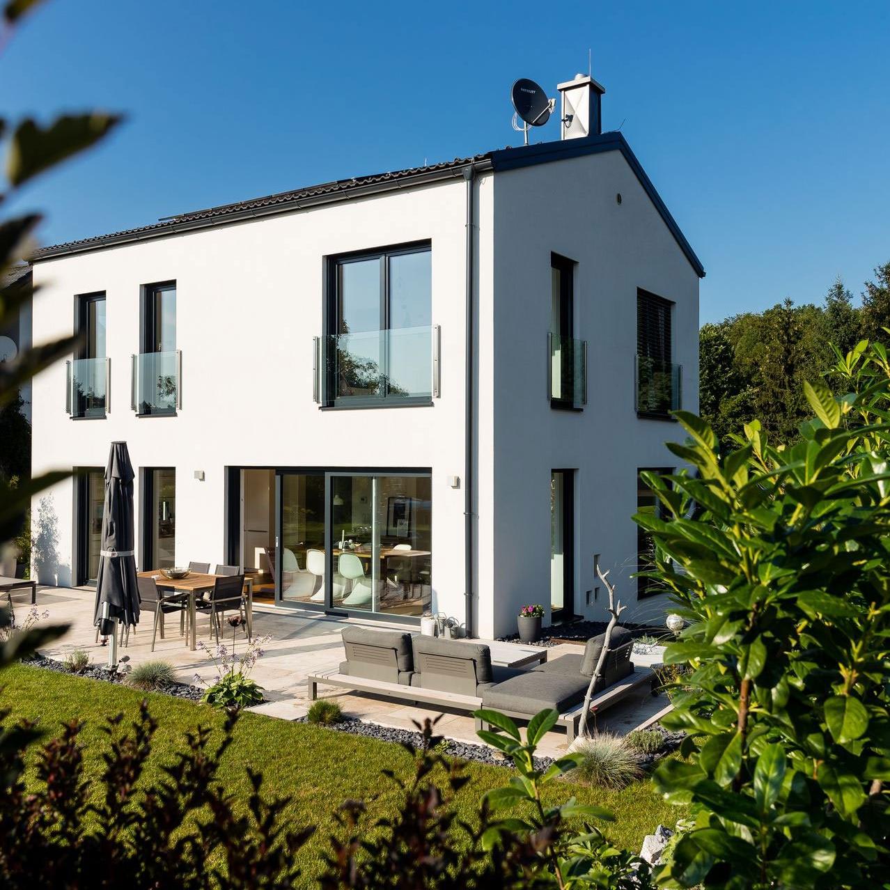 Casement - Al. Clad Vinyl