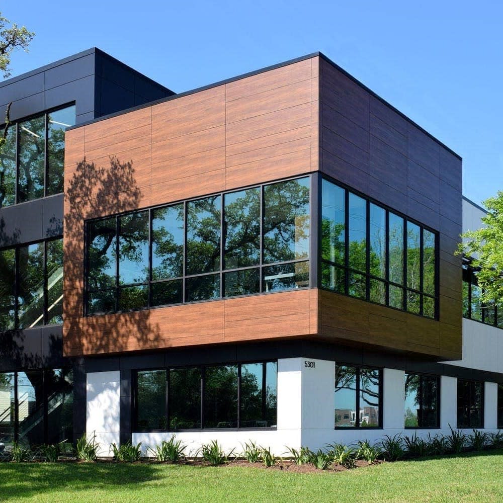 Max Compact Exterior
