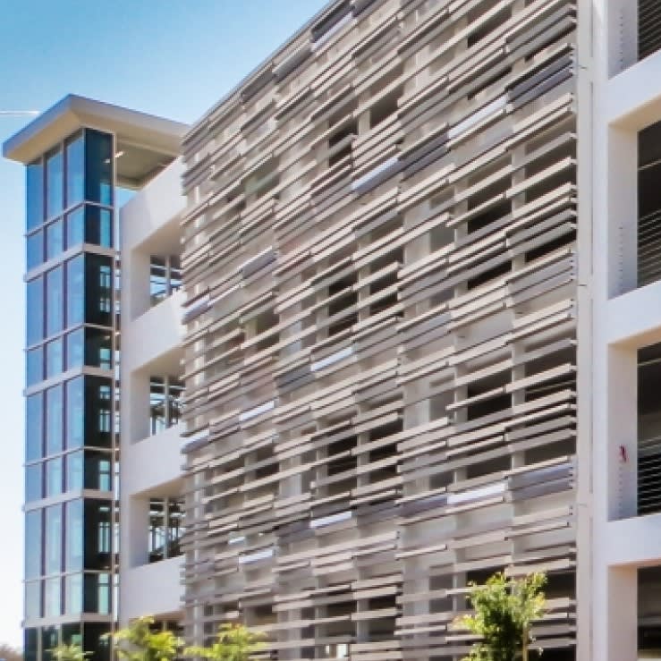 Sunscreen – Louvers