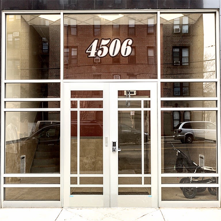 Pivot Doors 
