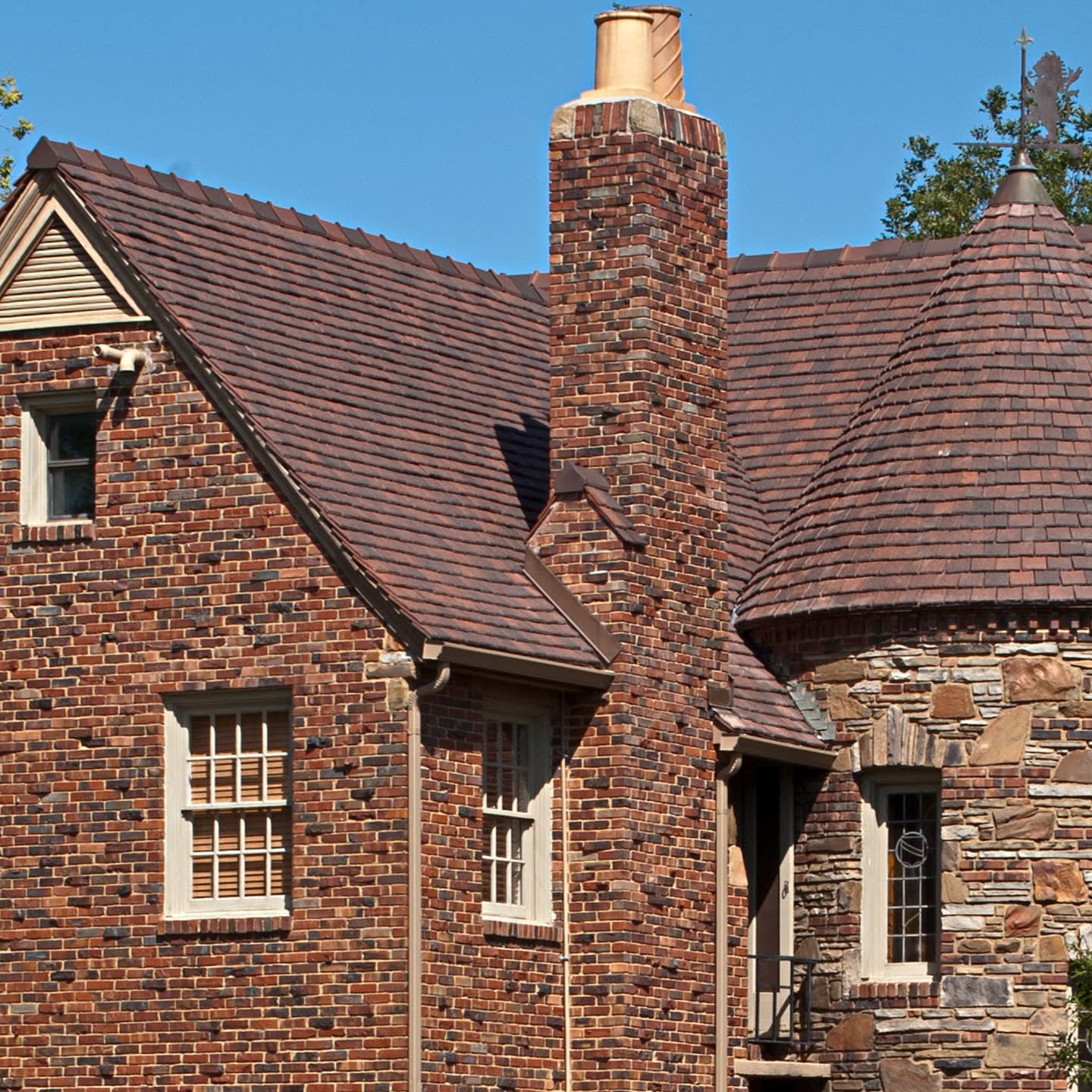 Brittany (Shingle Tile) 