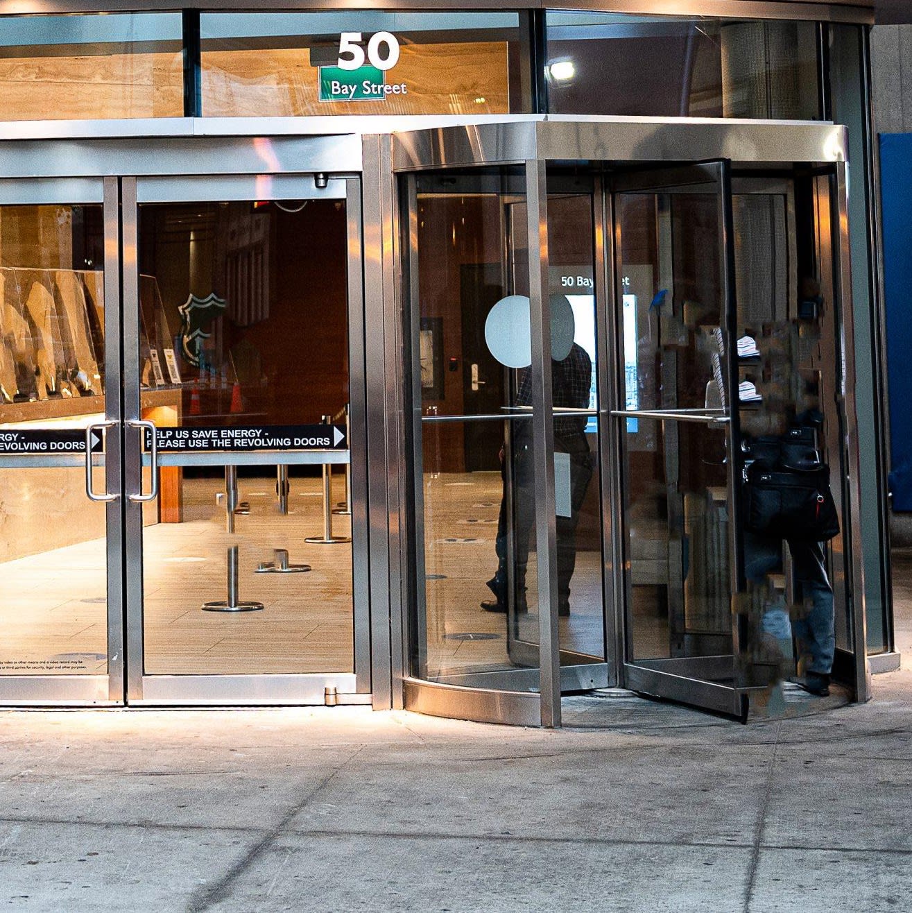 Revolving Door - Manual