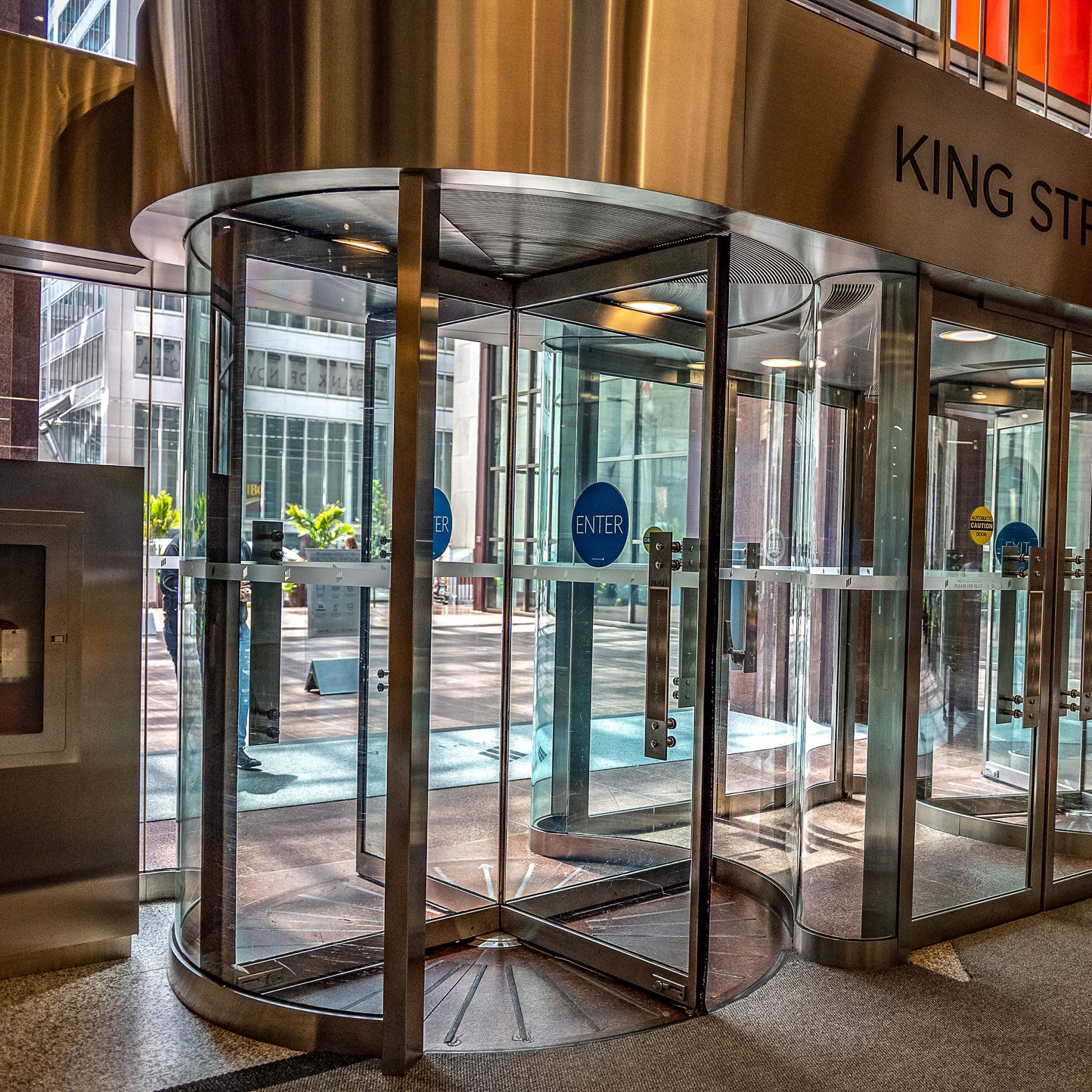 Revolving Door - Manual