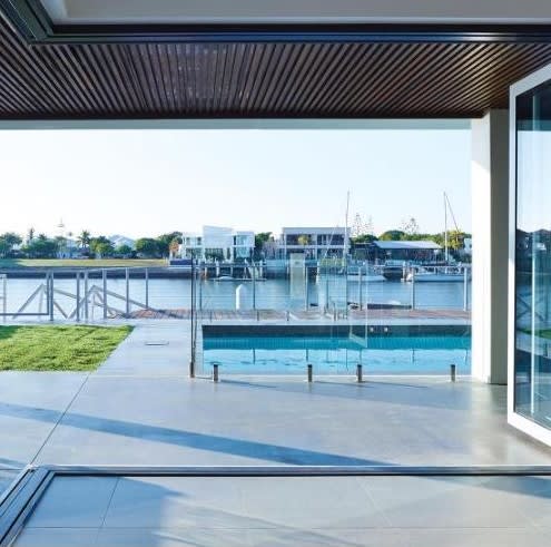 Integrated Cornerless Door