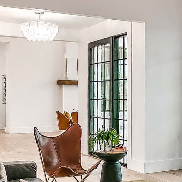 Sliding Door