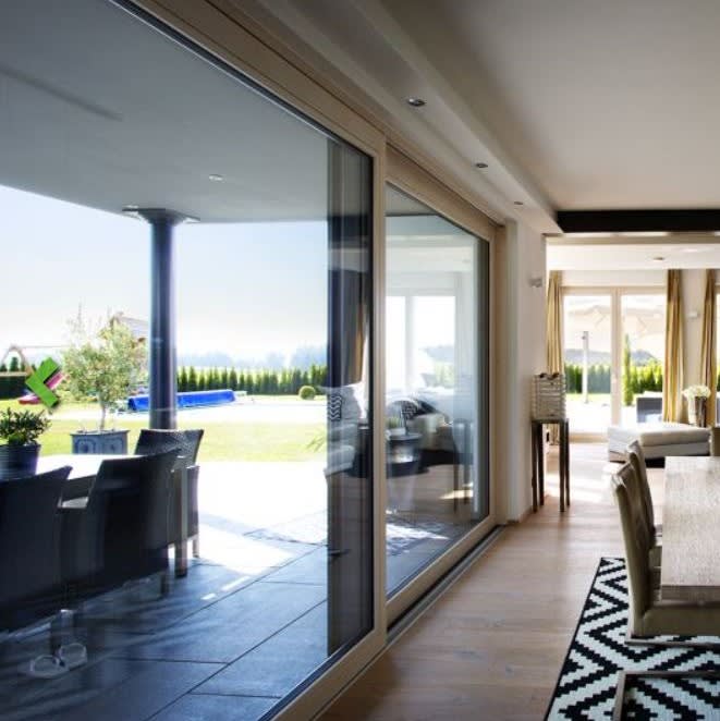  Lift and Slide Door