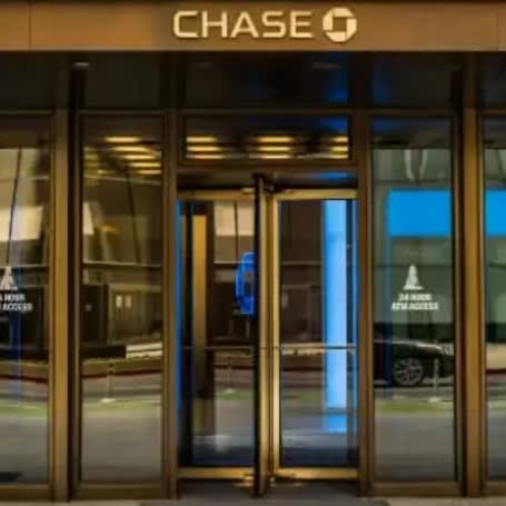 Revolving door