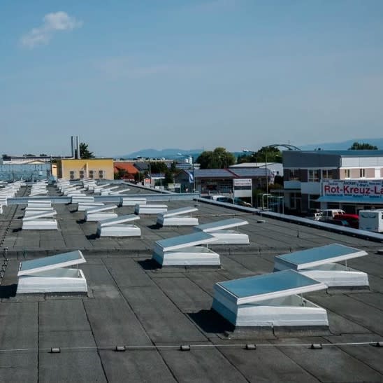 F100 Skylight - Electric