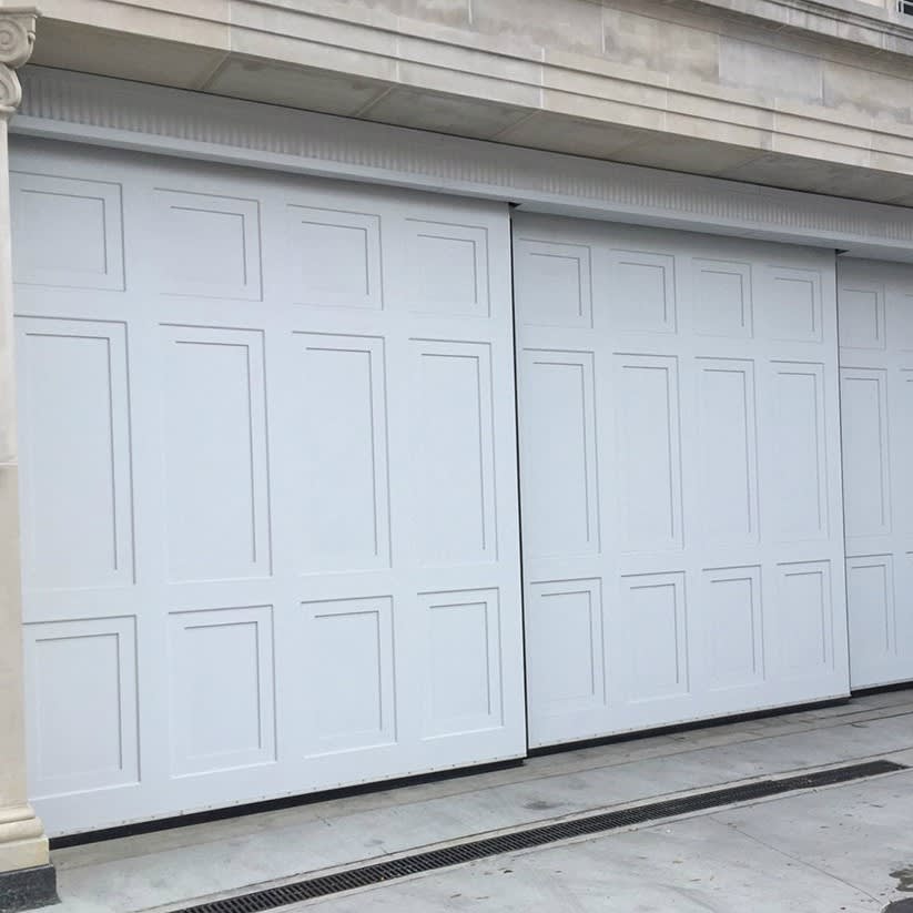 Sliding Door