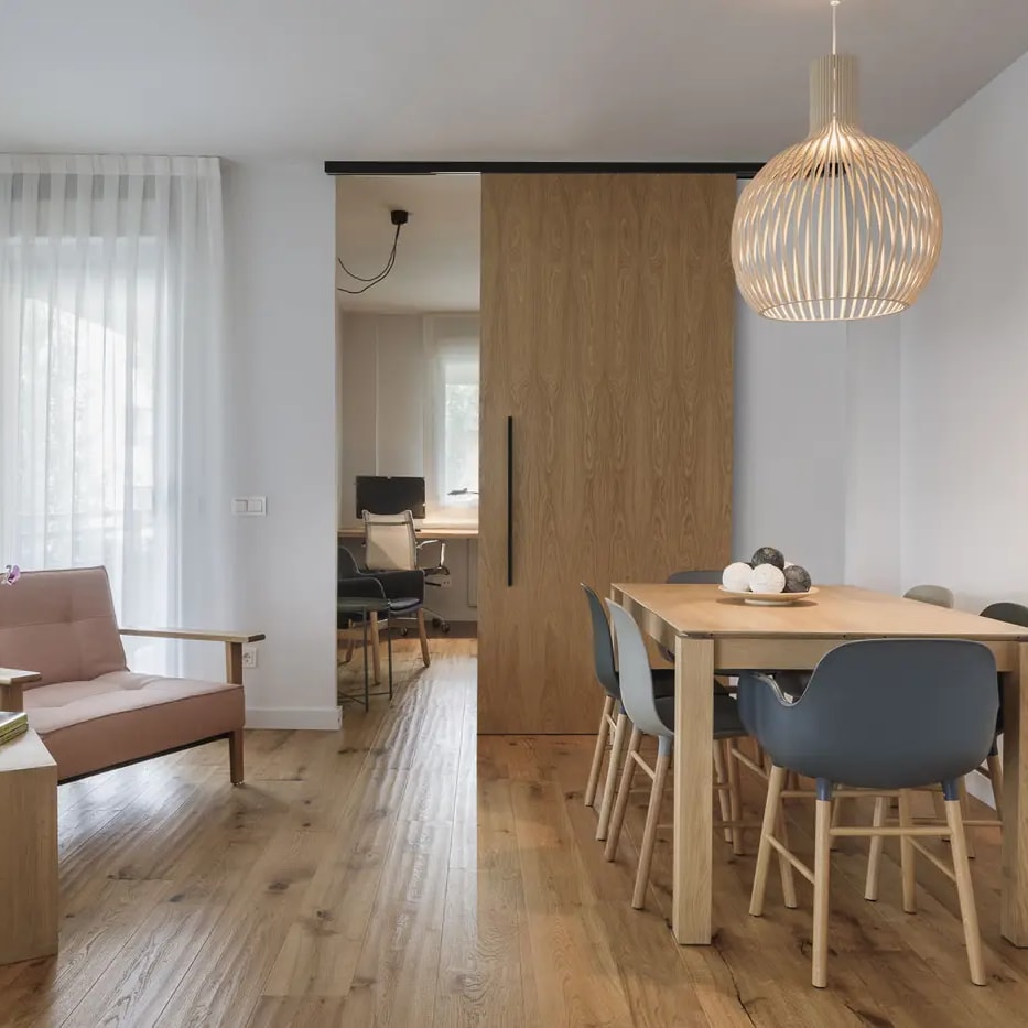 Sliding Door
