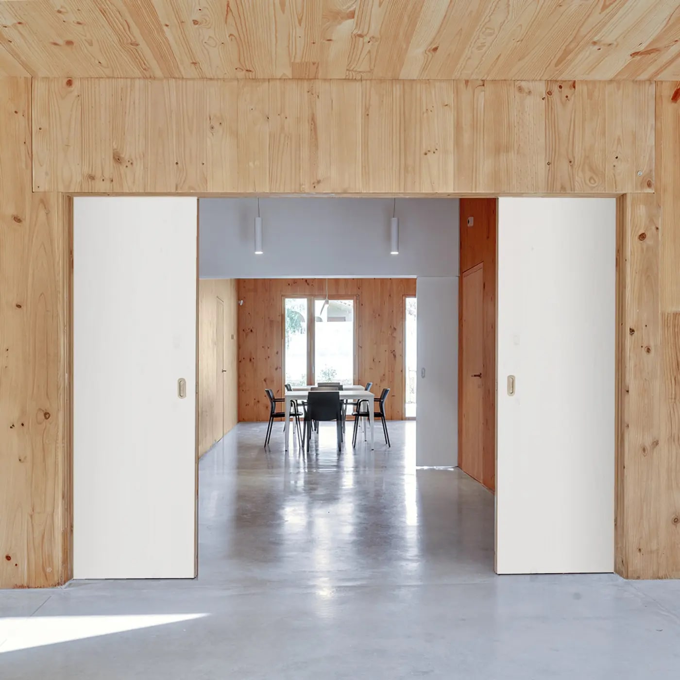 Sliding Door