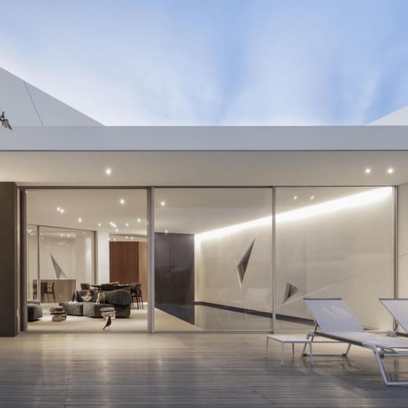 Sliding Door