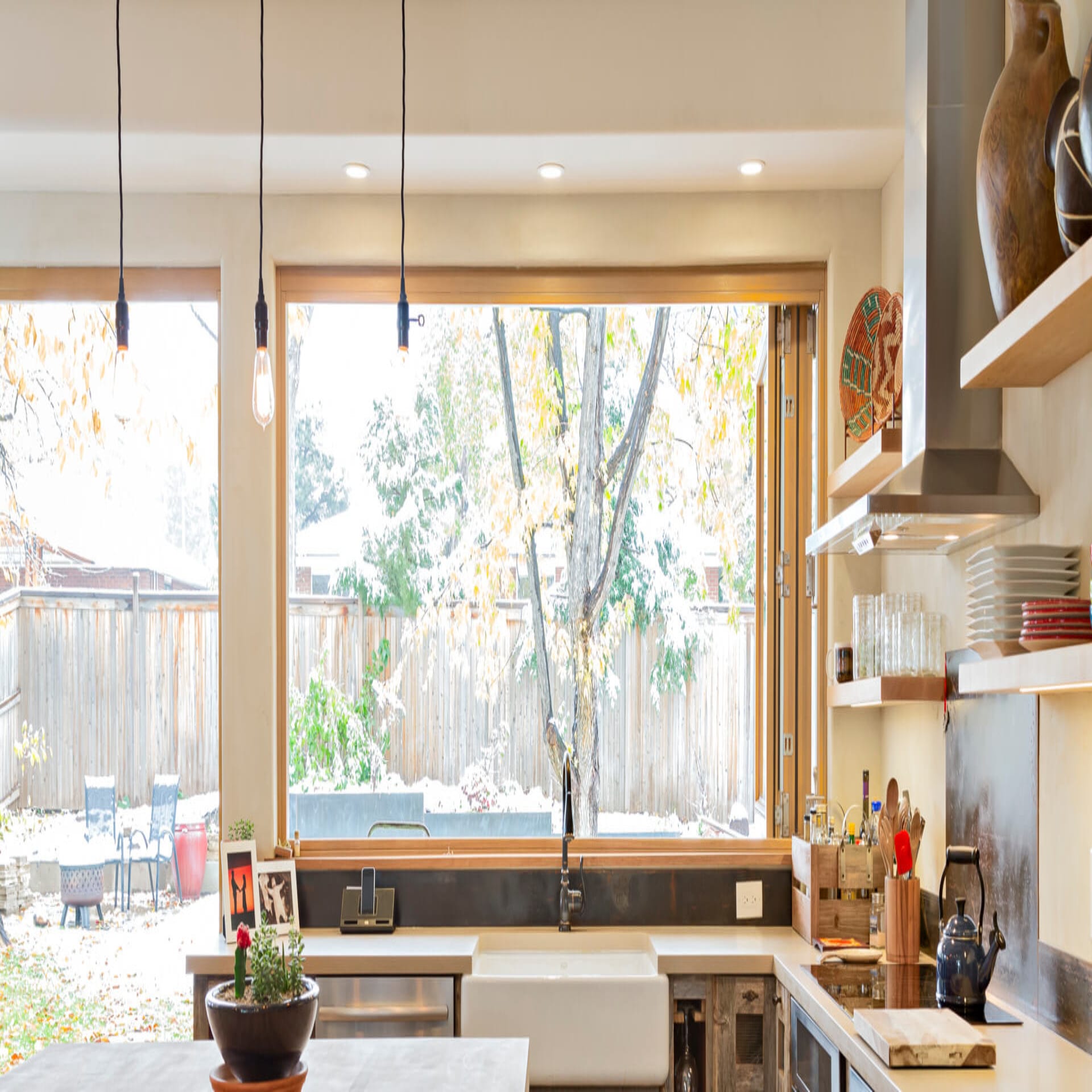 BreezePanel Folding Wall