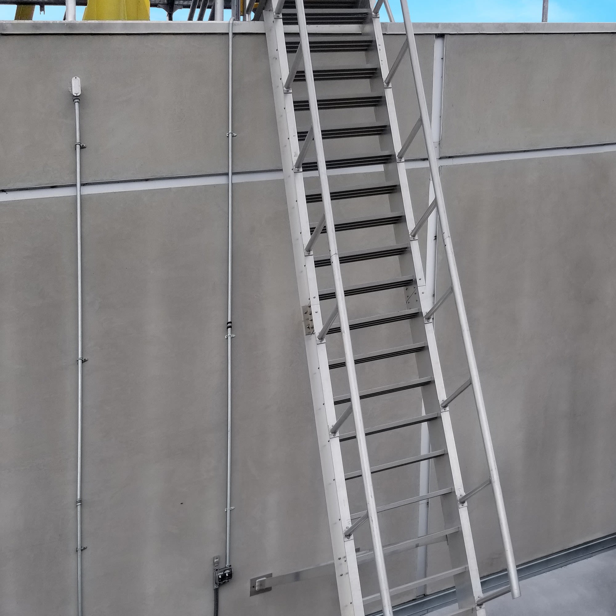 523A Ship Ladder