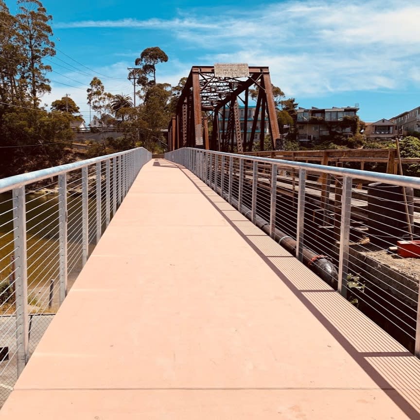 FRP Cantilever Sidewalks