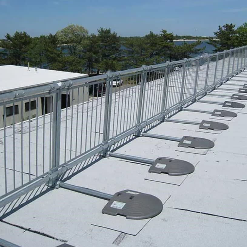 Freestanding Perm. Guardrail