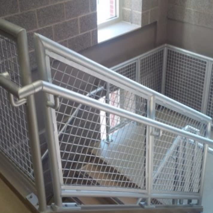 2-Line Wire Mesh Infill