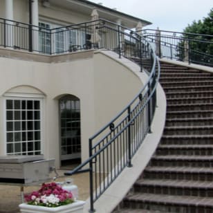 Vertical Picket