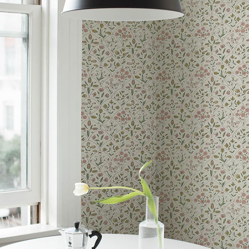 Frances Scallop Floral