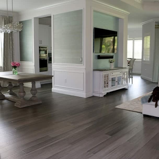 Ashwood Distressed Click