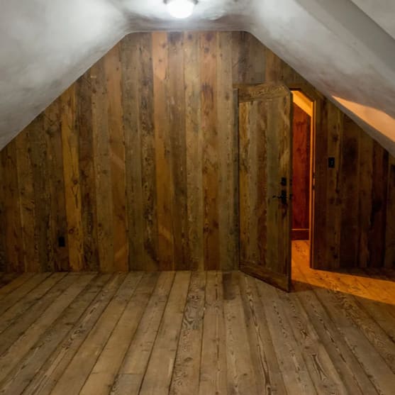 Oakland Army Rustic Shiplap