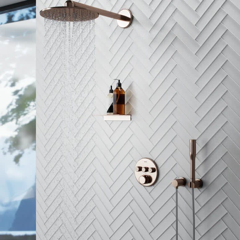 Cascade Field Tile