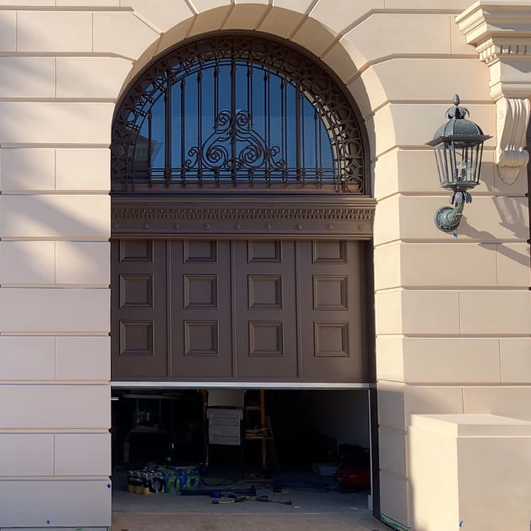 Vertical Lift Door