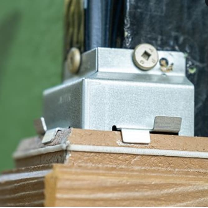 Corner Clip