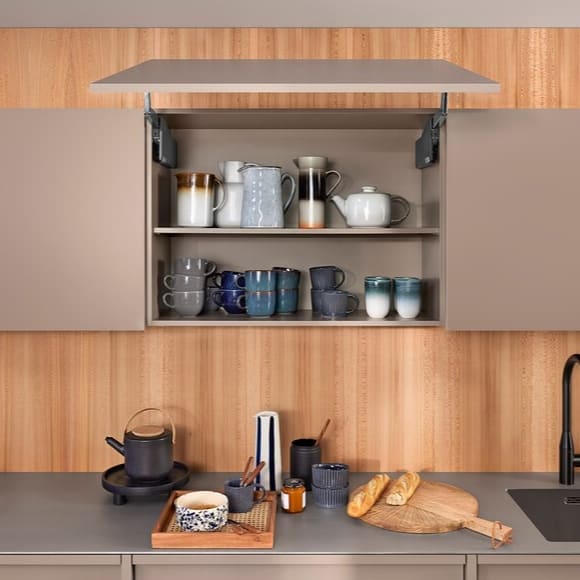 AVENTOS HS top