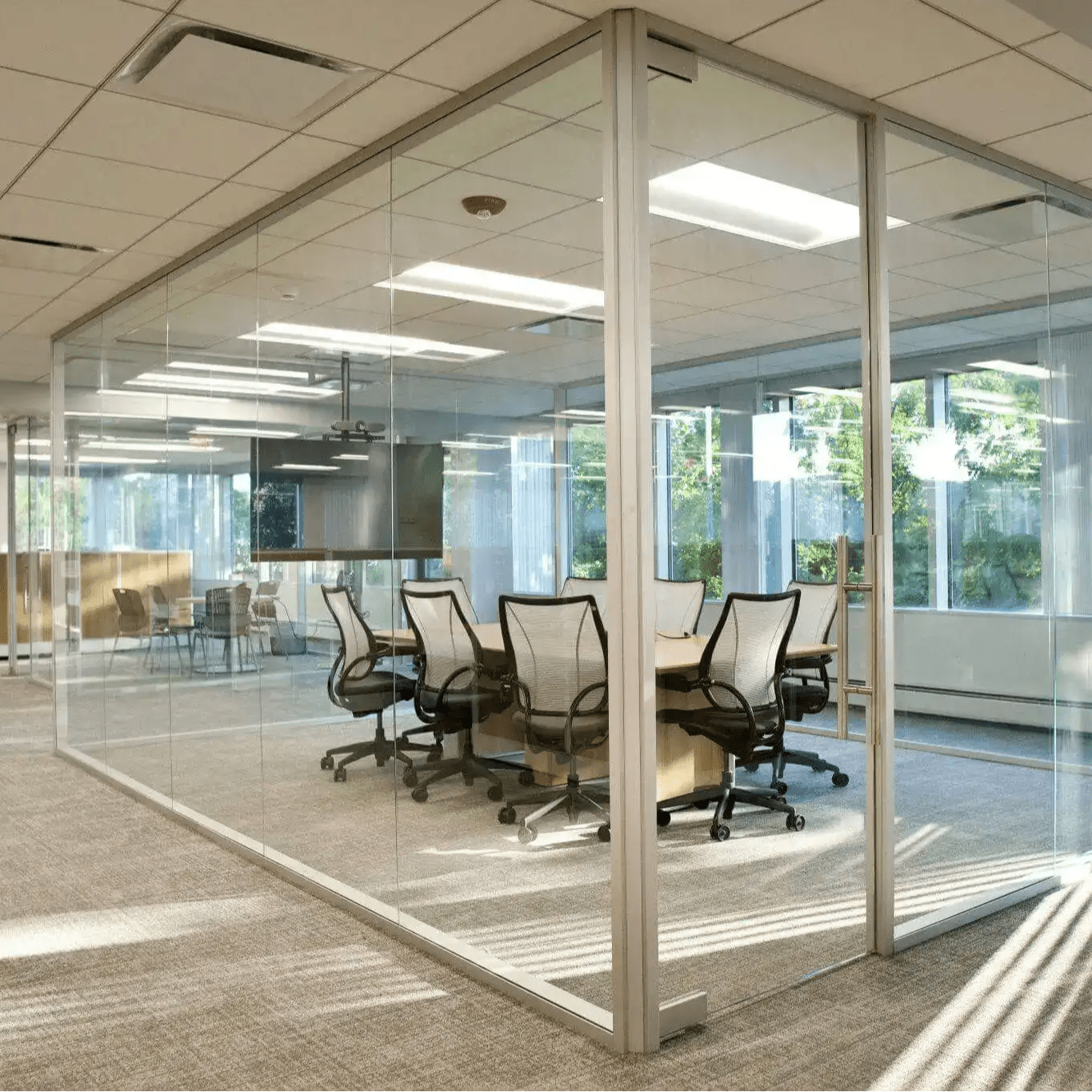 Kompas Glass Partition