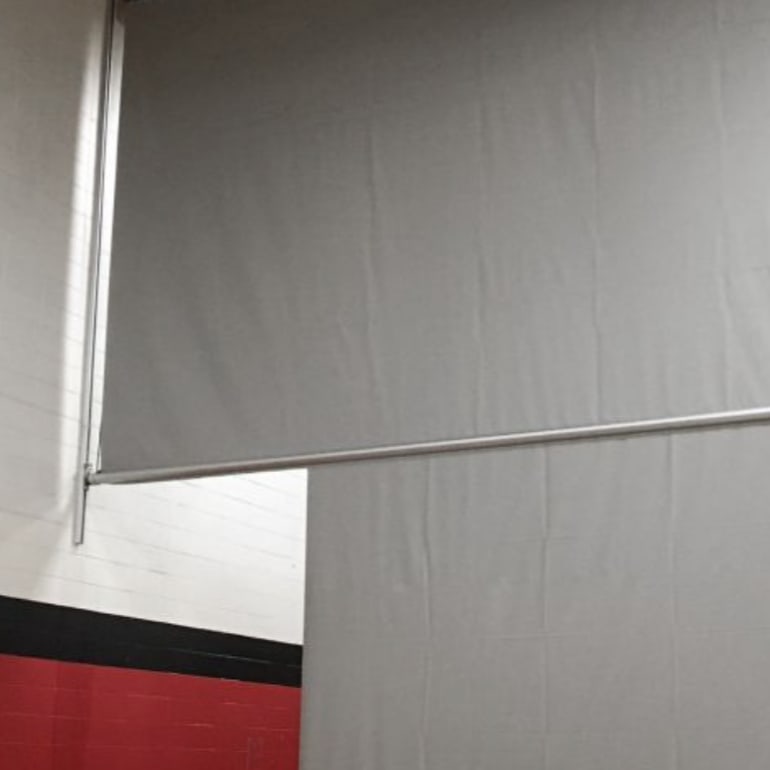 Wall Guided Center-Roll