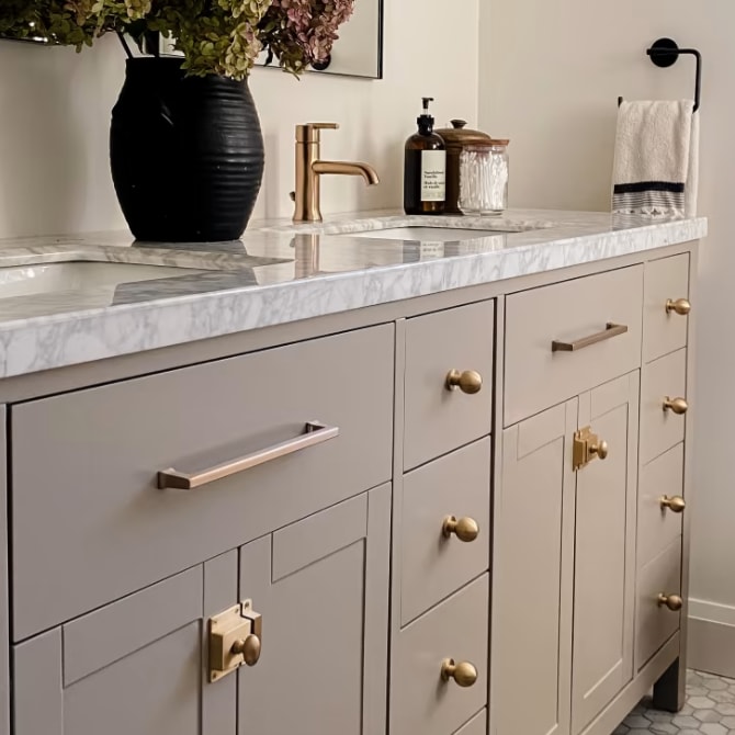 Alexander Cabinet Pull