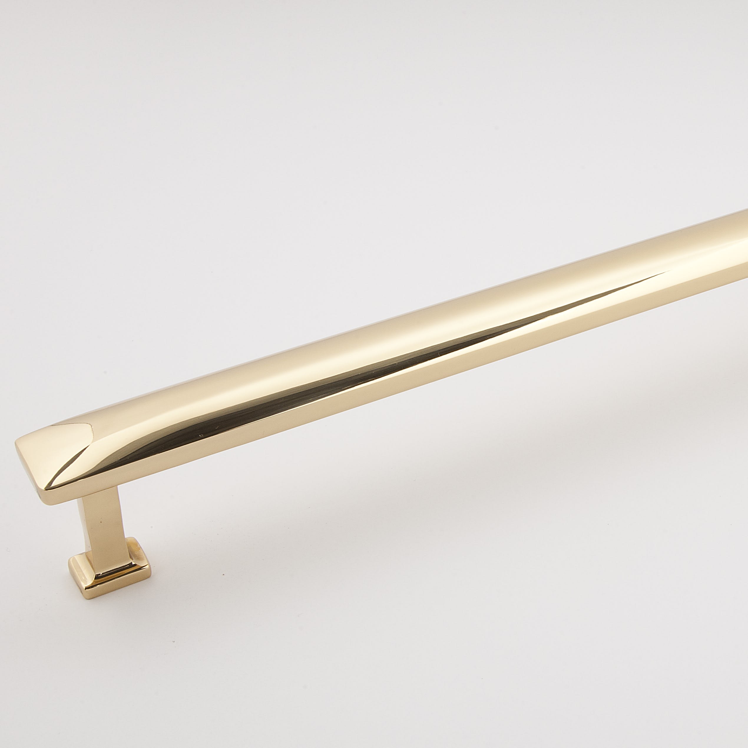 18" Appliance Pull D252-18