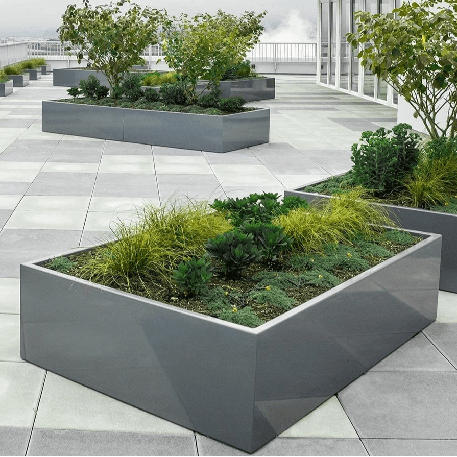 Wilshire Planters