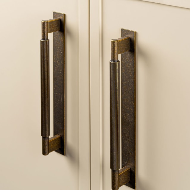 Arpa Plate Handle