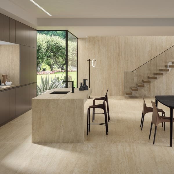 Vein & Cross Cut Tile